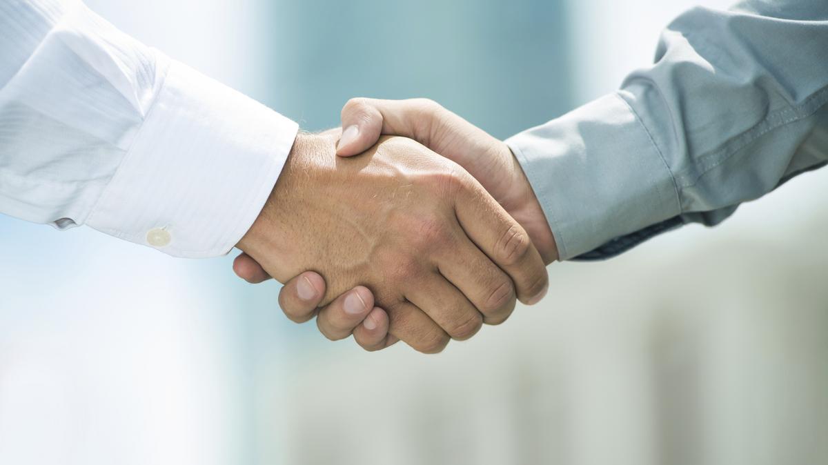 handshake-1200xx2121-1193-0-112